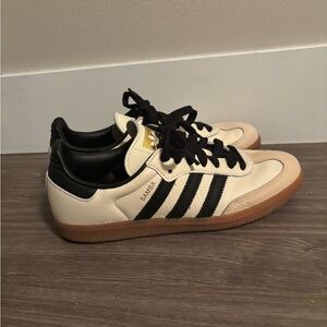 Adidas Samba Shoes in Black and White